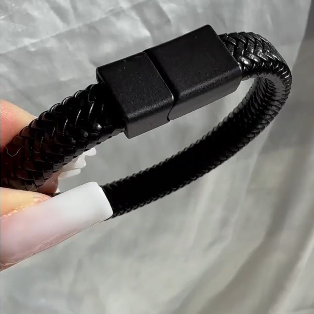 Men's Black Braided Leather Bracelet - Picture 9 of 10